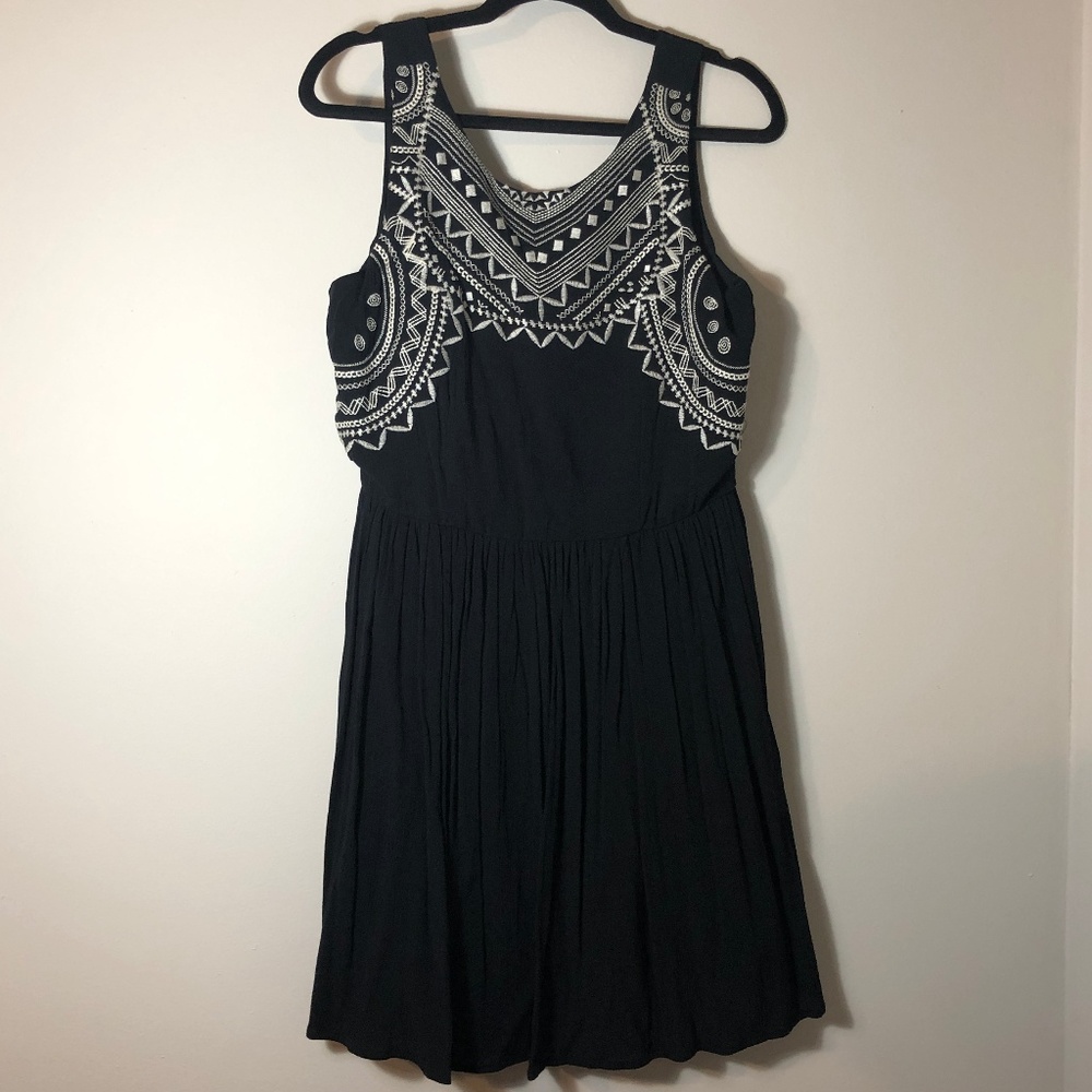 NWOT Xhilaration Black Print Dress - L